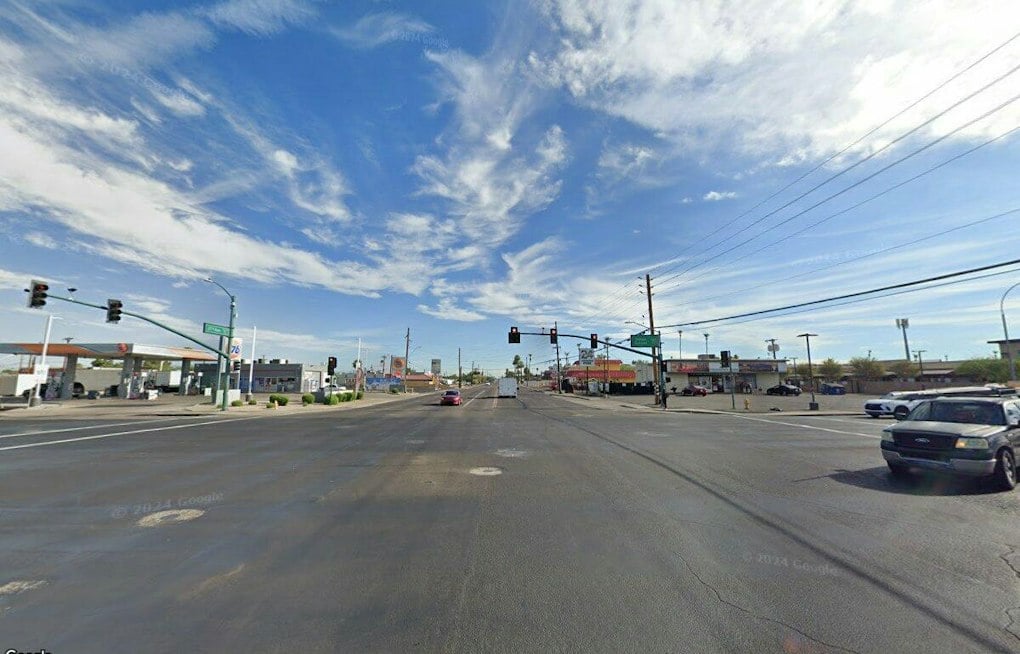 SUV Gunman Shoots Man's Hand Near Phoenix's 27th Avenue and Indian School Road