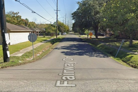 SWAT Surrounds Southeast Houston Home After Man Shot in Stomach in Garage
