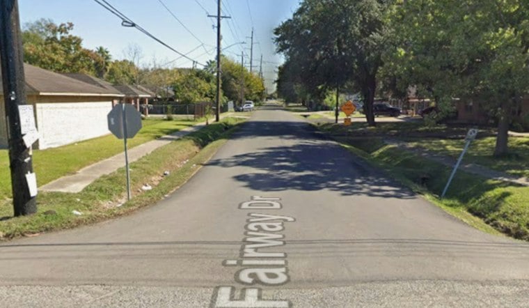 SWAT Surrounds Southeast Houston Home After Man Shot in Stomach in Garage