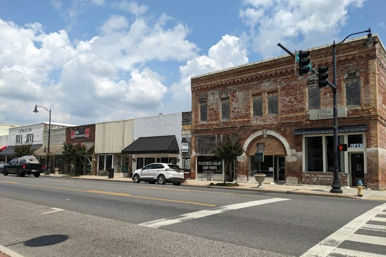 Sylacauga Pulls Officers Off Stray Dog Patrol After Council Pushback