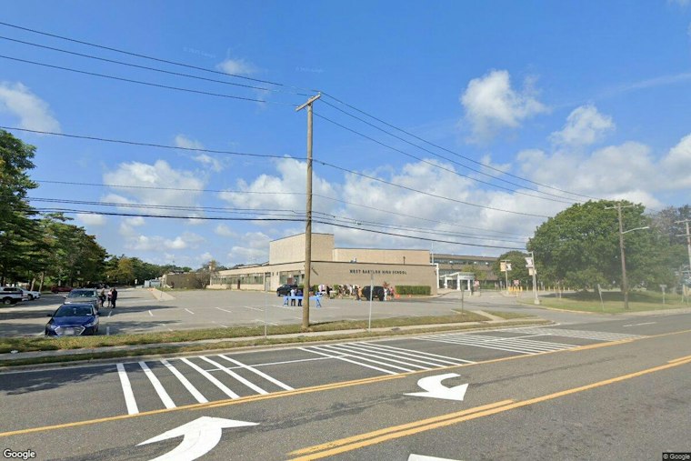 Syosset Teen, 18, Admits to Manslaughter in Stabbing of West Babylon Boy, 15