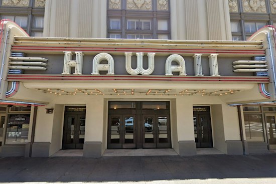 Taimane Turns Hawaiʻi Theatre Into a Twilight Mirage for New Album Liʻulā