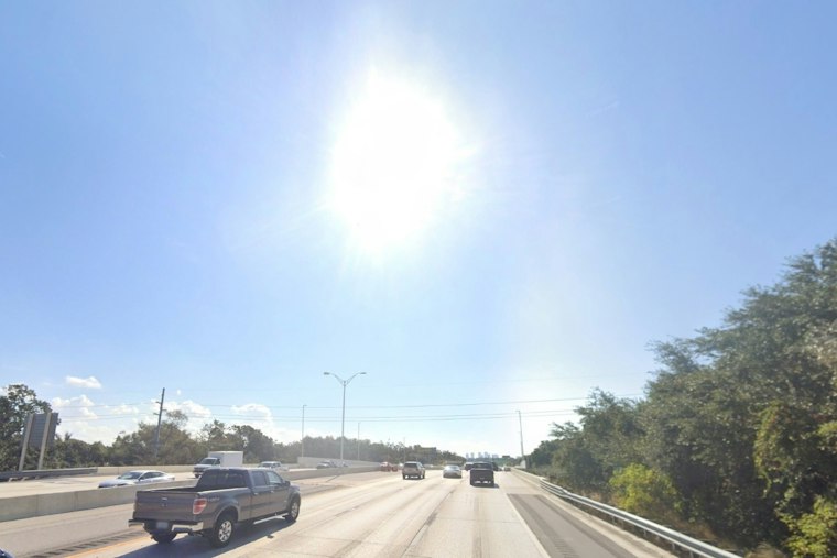 Tampa Basks in Sunny Fall Stretch Before Weekend Winds Whip In