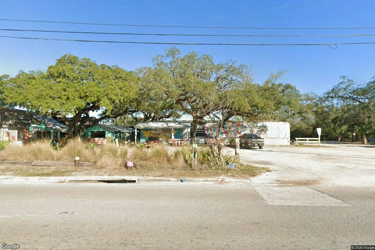 Tampa's Skipper's Smokehouse Wants Its Stolen Autographed T-Shirt Back