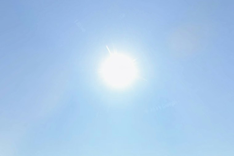 Tampa’s Sunny Streak Ends as Weekend Winds Whip Gulf, Rattle Boaters