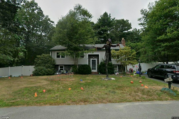 Taunton Family's 50-Animatronic Halloween Display Fights Pediatric Cancer