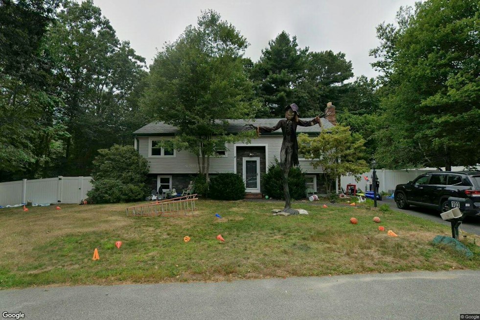 Taunton Family's 50-Animatronic Halloween Display Fights Pediatric Cancer