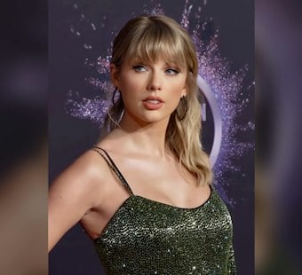 Taylor Swift's Kelce Tribute 'Cleveland!' Storms to No. 3 on Billboard Hot 100