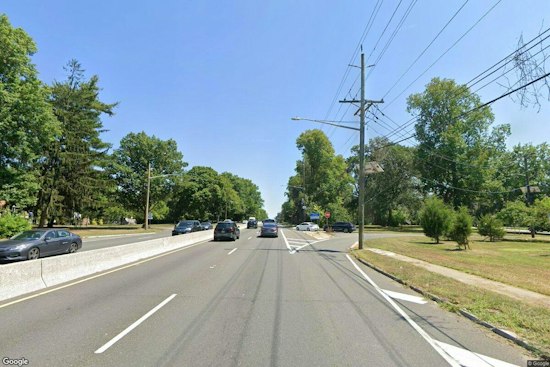 Teaneck Route 4 Crash Leaves One With Gunshot Wound to the Hand