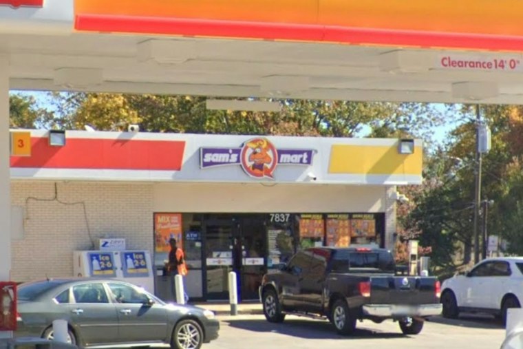 Teen Grabs Gun, Boyfriend Finishes Shooting Outside SW Charlotte Gas Station