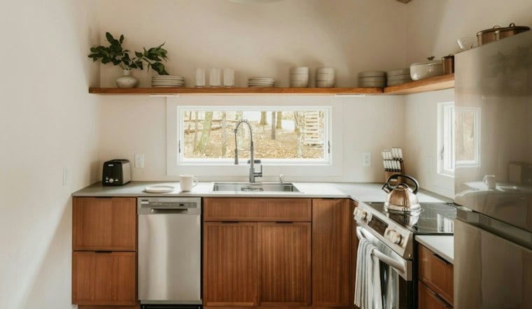Tennessee Airbnb Hosts Rage as Dish-Washing, Trash Rules Vanish Nov. 20