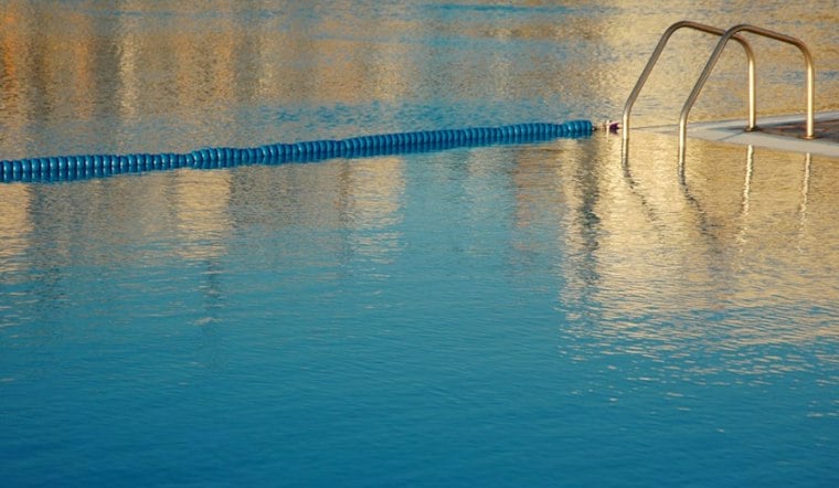 Terri Dietz Completes Three-Channel Hawaiian Swim in 25 Hours
