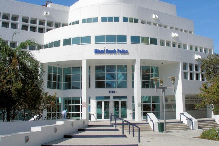 Texas Woman, 26, Attacks Miami Beach Officers After SUV Sighted in Ocean Drive Bike Lane