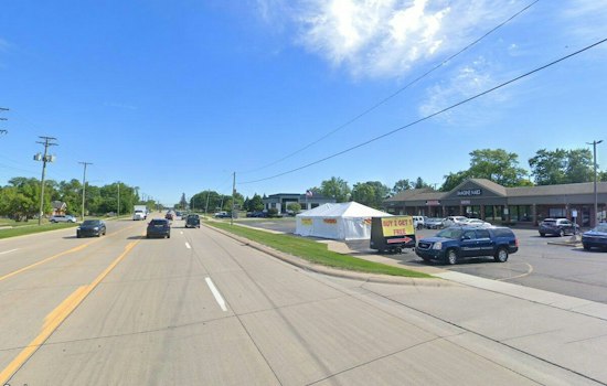 Thieves Ram Car Through Shelby Township Jewelry Store, Flee in Under Six Minutes