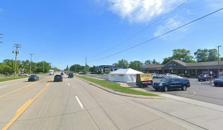 Thieves Ram Car Through Shelby Township Jewelry Store, Flee in Under Six Minutes