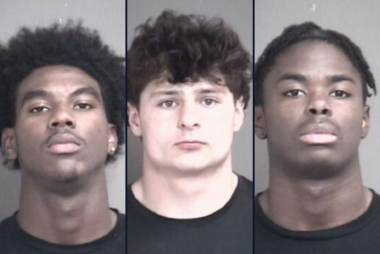 Three Mizzou Freshmen Arrested on Felony Harassment Charges Before Texas A&M Game