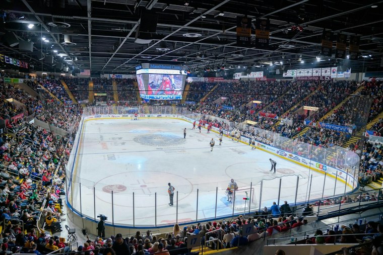 Thunderbirds Ride 2-0 Start Into Packed Home Opener Against Laval Rocket