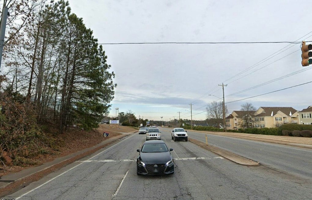 Tiger Transit Bus Carrying 11 Crashes on Highway 123 in Pickens County