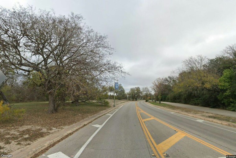 TikTok Live Vape Sale Turns Into Shooting Near San Antonio's South River Walk