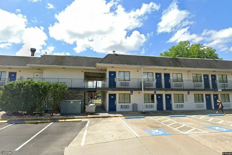 TikTok Love Note and DNA on Steering Wheel Tie Enfield Man to Motel 6 Holdup