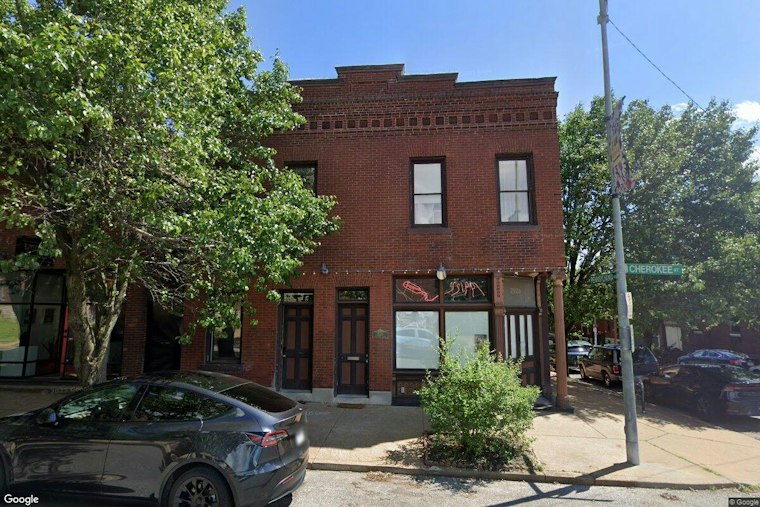 Tiny Pizzas, Mini Tattoos Take Over Cherokee Street at Mini Mart's Return