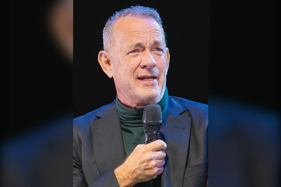Tom Hanks Surprises Westport Crowd, Spills Water On Wendie Malick Mid-Scene