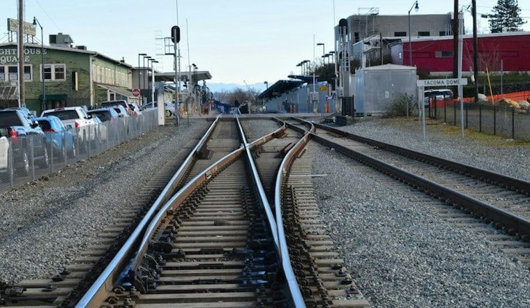 Train Strikes Pedestrians in Puyallup, One Dead