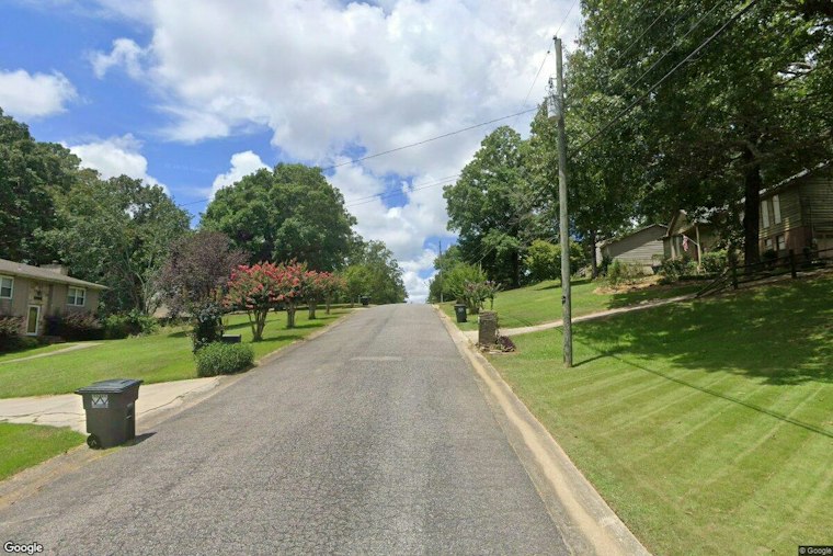 Trussville Man In Mental Health Crisis Fires Shot Into Air, Standoff Shuts Down Block