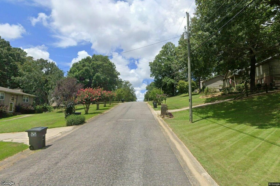 Trussville Man In Mental Health Crisis Fires Shot Into Air, Standoff Shuts Down Block