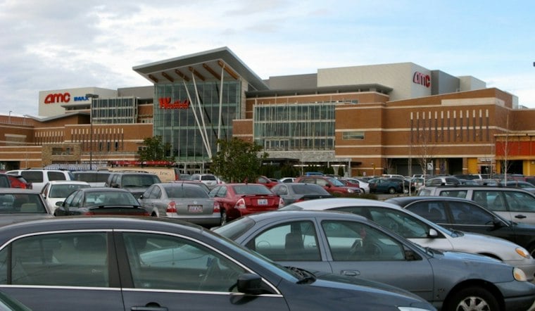 Tukwila Detective Grabs Man Dangling From Southcenter Parking Garage
