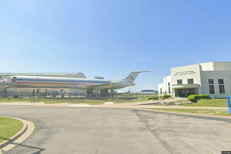 Tulsa Museum Needs $60,000 to Bring Former Thunderbird F-16 Home