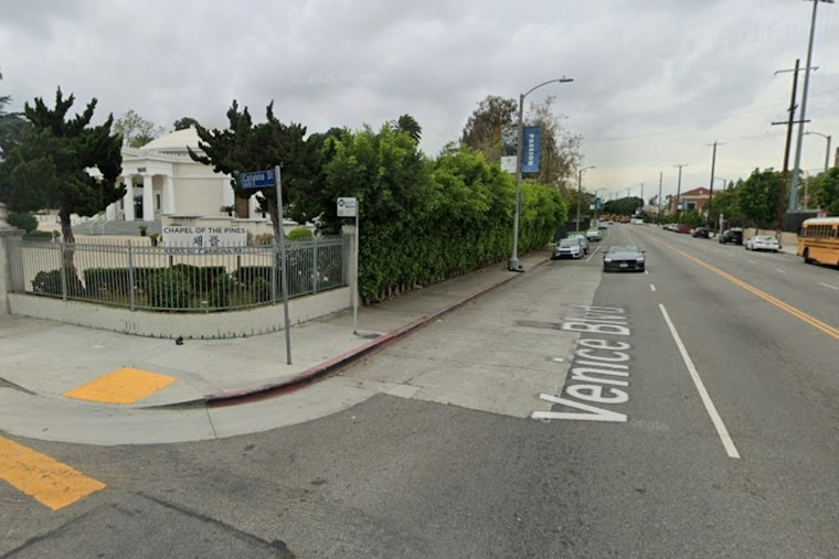 Two Children Killed in Midday Los Angeles Shooting, Father Suspected