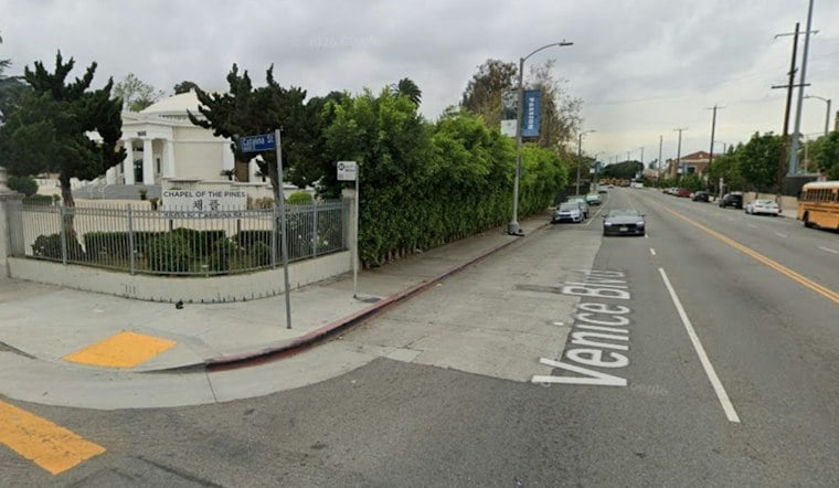 Two Children Killed in Midday Los Angeles Shooting, Father Suspected