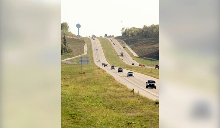 Two Dead After Kansas City Teen Tries to Pass Two Cars on U.S. 59