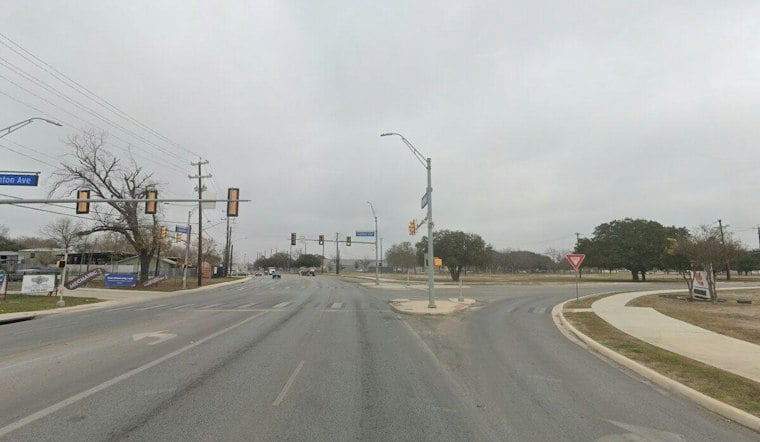 Two Dead After Speeding SUV Slams Into Utility Pole on Southwest Side