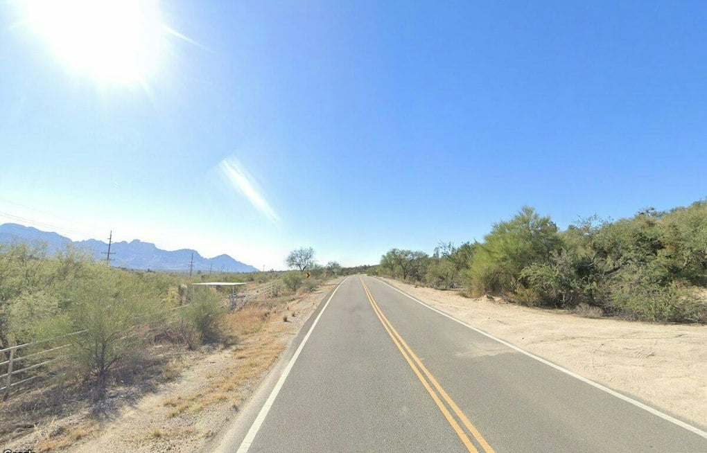 Two Dead, Two Hurt in SR-77 Crash Near Oracle, Highway Shut Down