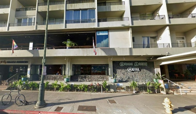 Two Waikiki Bars Got to Stay Open Until 4 A.M. — Here's How That Happened