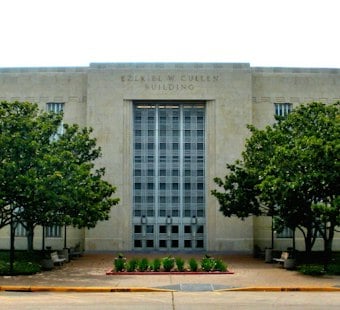 UH Says Dawson Screening Is an Outside Booking, Not a University-Sponsored Event