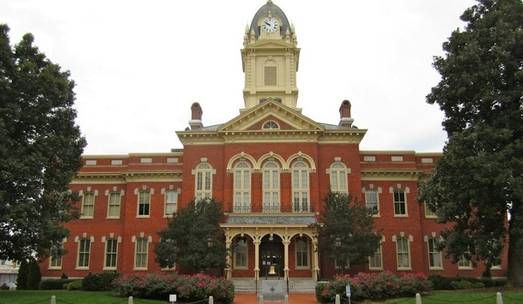 Union County Courthouse Bans Cell Phones, Leaves Visitors Locked Out and Fuming