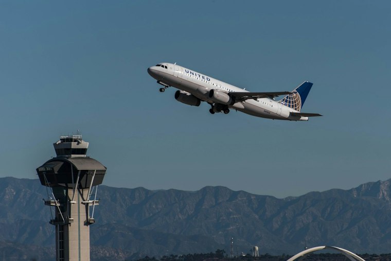United Flight Declares Emergency Landing at SFO Over Mystery Cabin Odor
