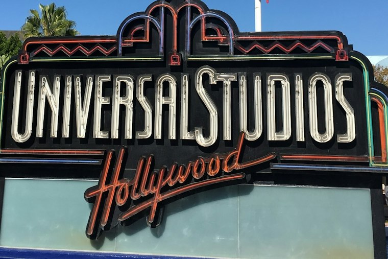 Universal Studios Hollywood Adds Merry Minions to Grinchmas Holiday Lineup