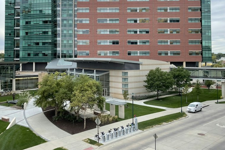 UNMC Lands $82.4 Million in HHS Funding, Bacon Calls UNMC a National Leader