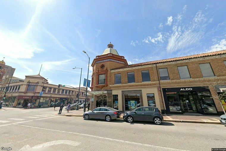 Up to 100 Teens Swarm Country Club Plaza, Police Make One Arrest