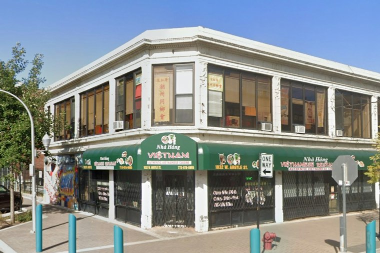 Uptown Pho Spot Shut Down After Inspectors Find Rat Droppings, Live Roaches