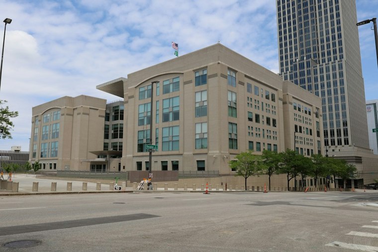 US Attorney Weighs Charges Against Omaha Travel Agent Who Left 100+ Clients Stranded