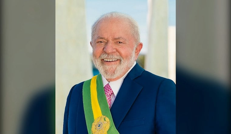 US Halts Consular Services in Brazil Days Before Tense Lula-Bolsonaro Vote