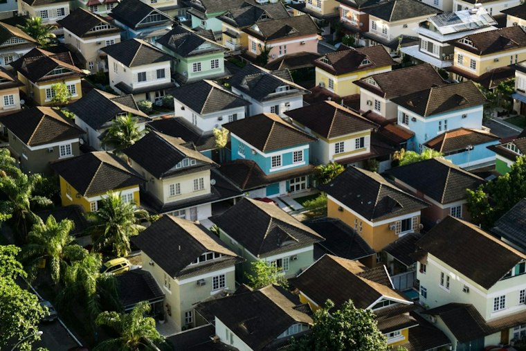 US Mortgage Rates Hit Nearly 3-Year High, Loan Demand Keeps Sinking
