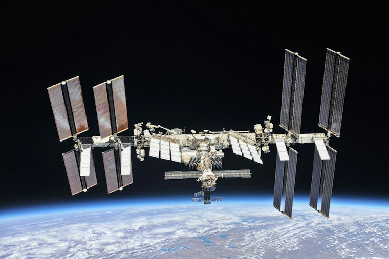 USF Students' Wound-Healing Gel Rockets to Space Station Next Week