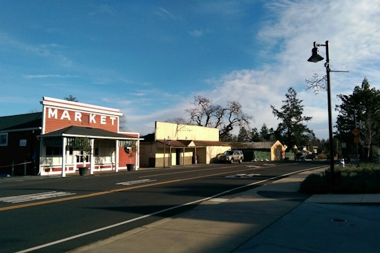 Using Yountville’s Sip Zone: Map, Hours and State Rules