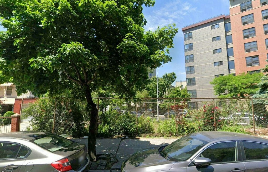 Vacant Longwood Lot Set for 24-Unit Building Near Hunts Point Ave Station